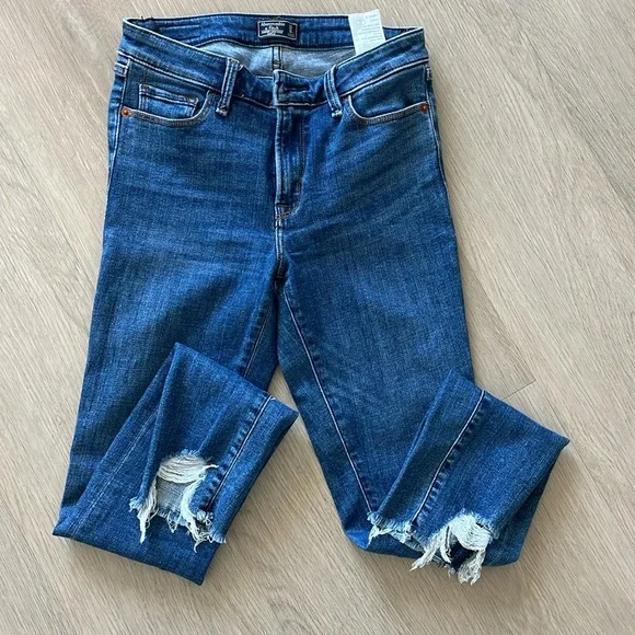BOGO 🔥🔥 Abercrombie & Fitch Harper low rise ankle - Picture 2 of 4